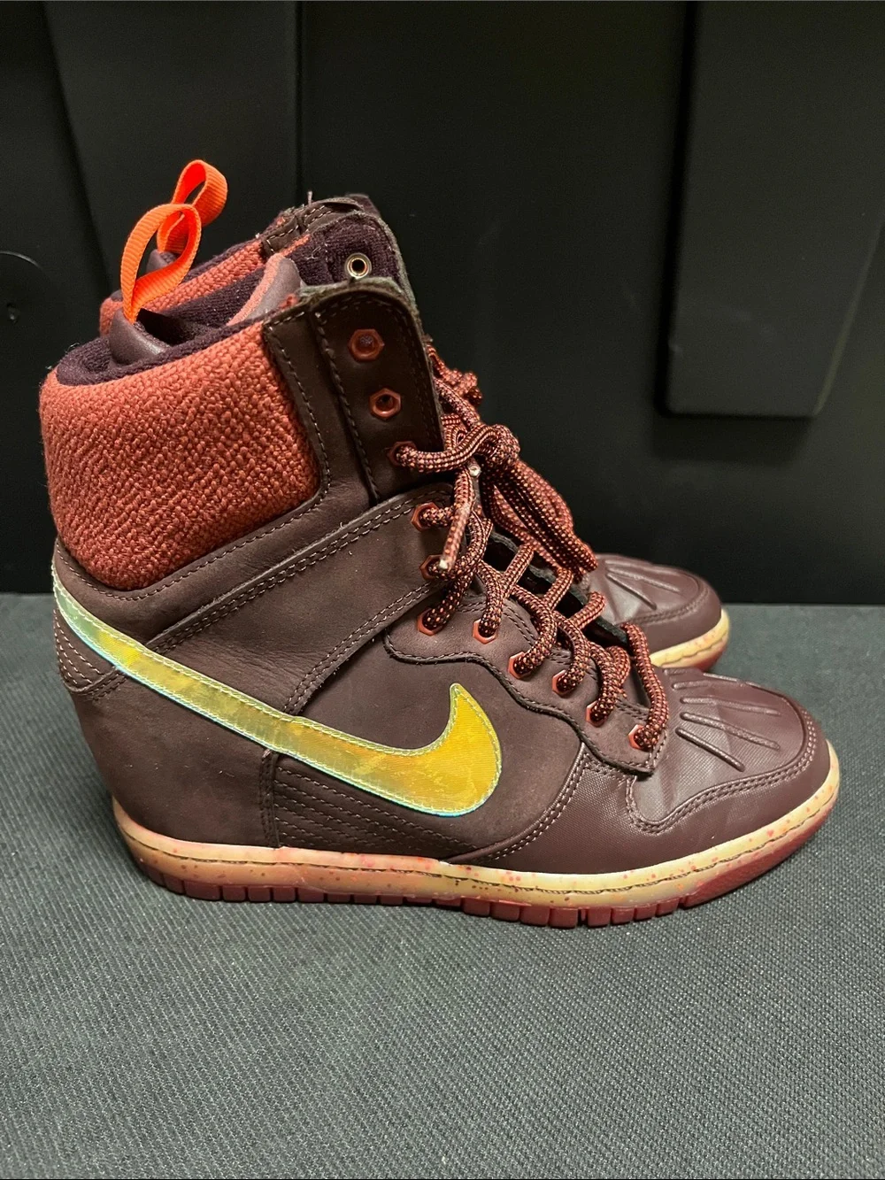 Nike Dunk Sky Hi Wedge Sneakerboot 2.0 Women’s 7.5 684954-600 Waterproof (B10)